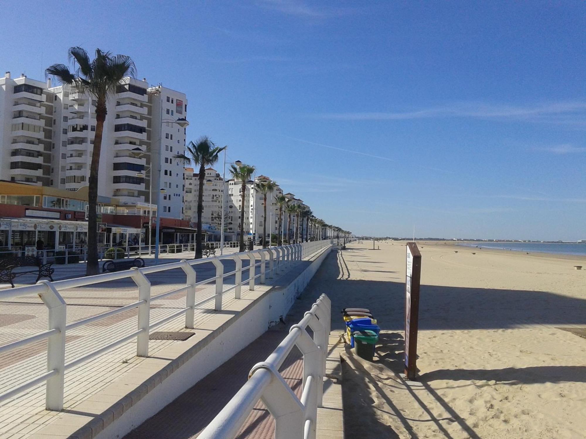 Apartamento Primera Linea De Playa Valdelagrana El Puerto de Santa María Buitenkant foto